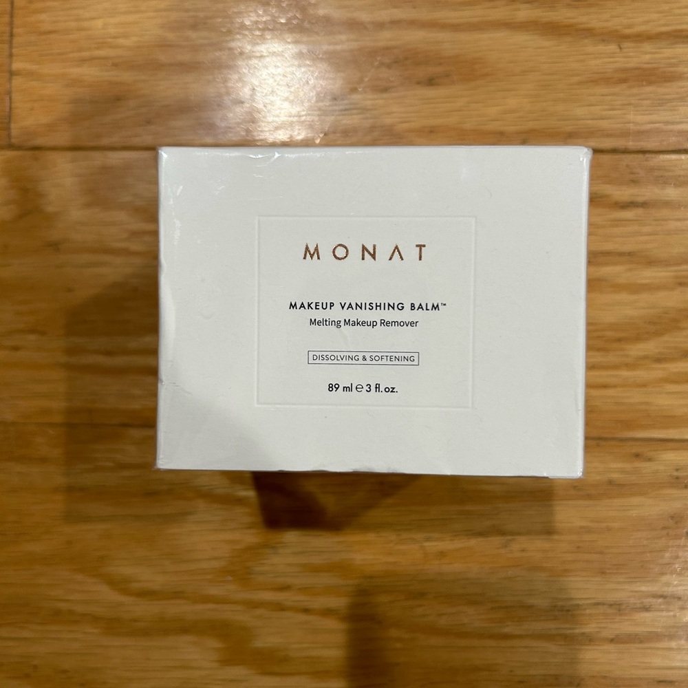 Monat makeup vanishing balm